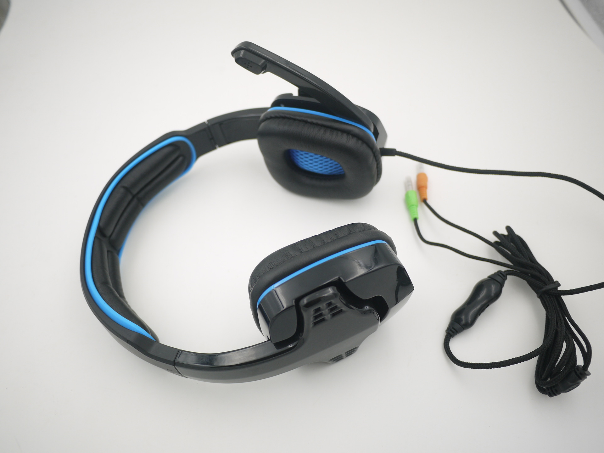 男生降噪游戏耳机推荐：这4款让你开黑比别人“静”一步！