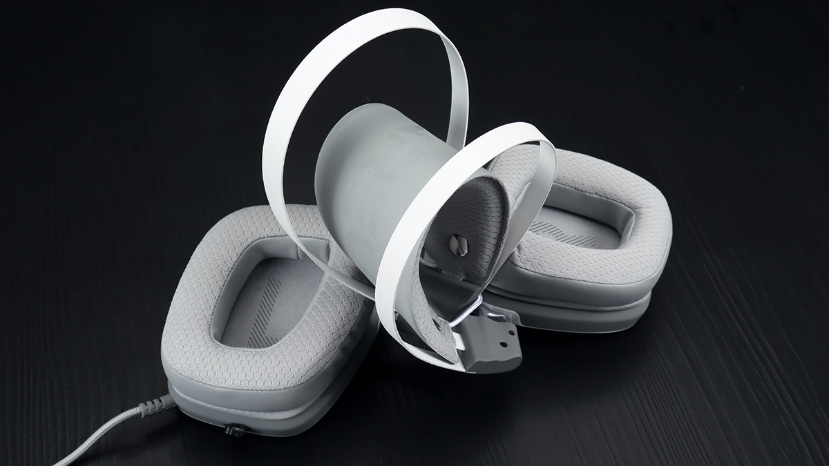 2026年电竞耳机测评：漫步者HECATEG5与其他四款热门耳机的全面对比(图1)