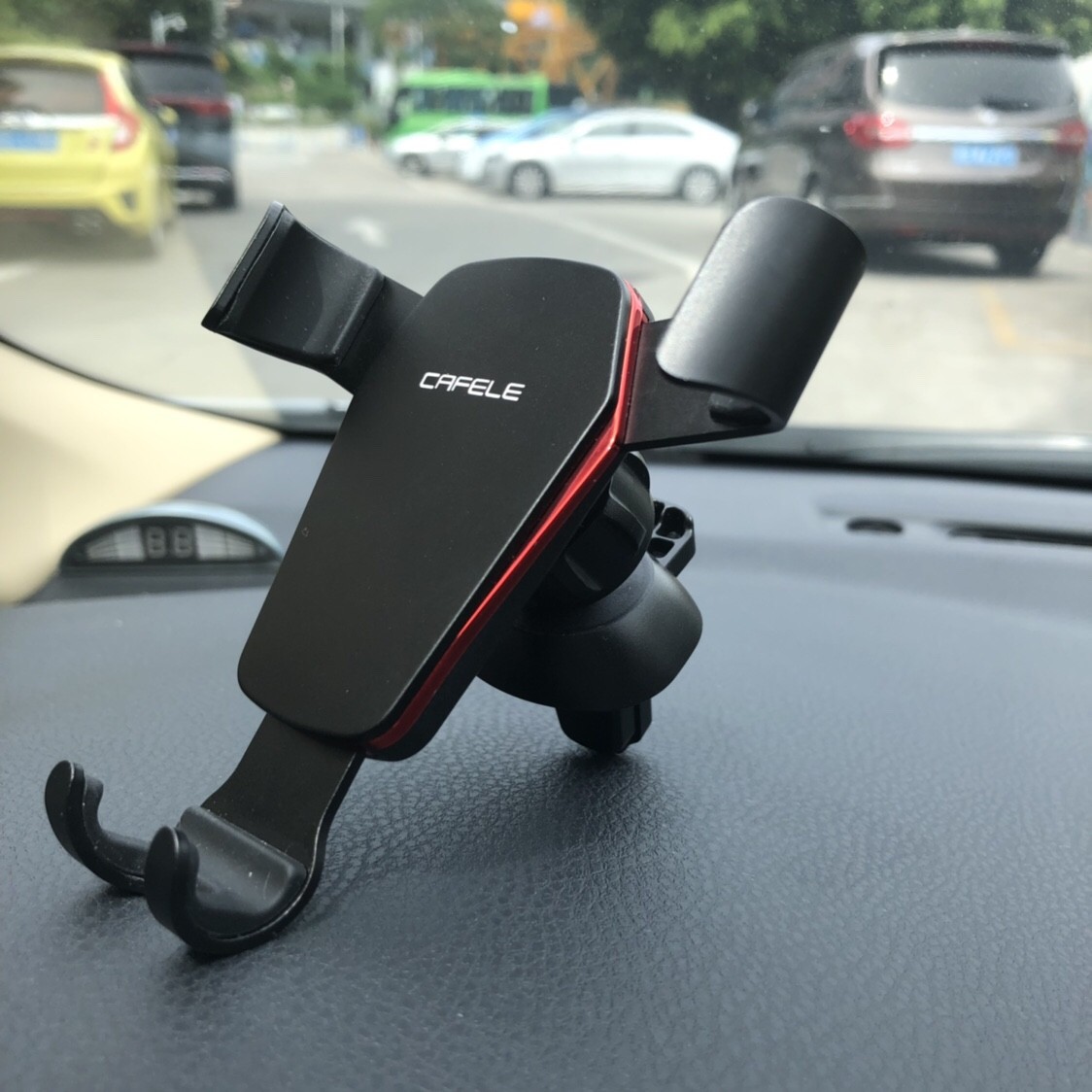 全球宠物汽车座椅保护器市场深度剖析：现状、驱动与未来趋势(图1)